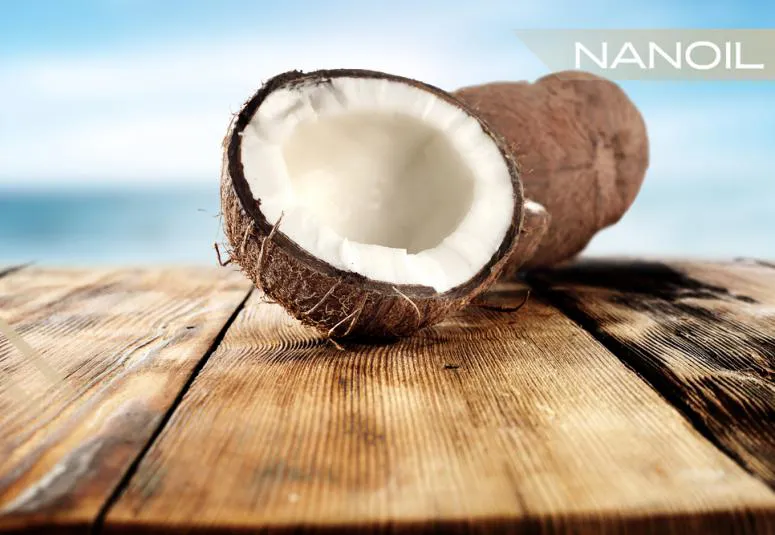 Обикновено кокосово масло - комплексна защита за косата, нуждаеща се от подсилване