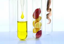 Парабени, силикони, SLS и всички останали. Как те причиняват увреждане на косата и как да го предотвратите?